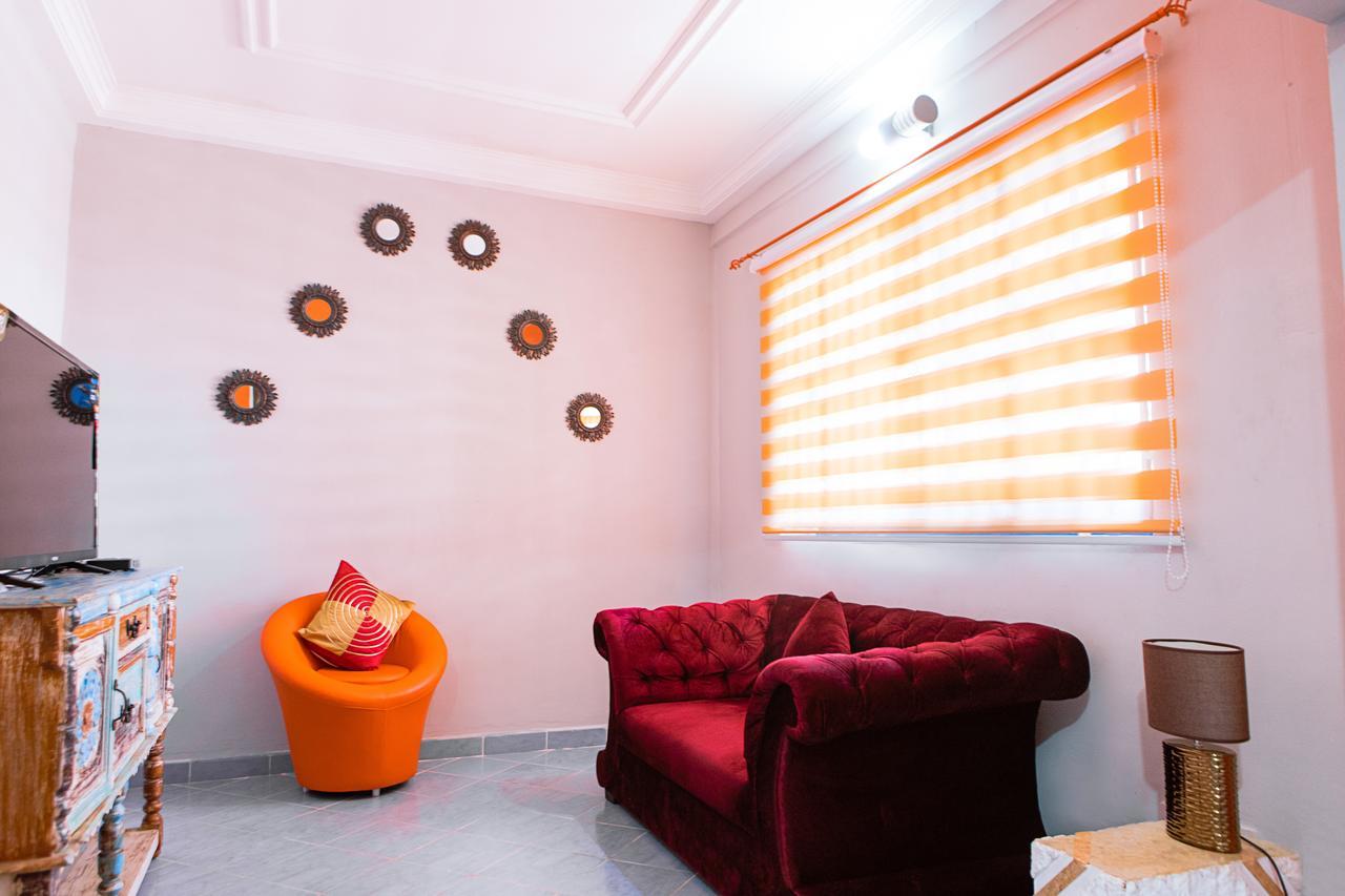Maxwell Court Apartments Accra Ngoại thất bức ảnh
