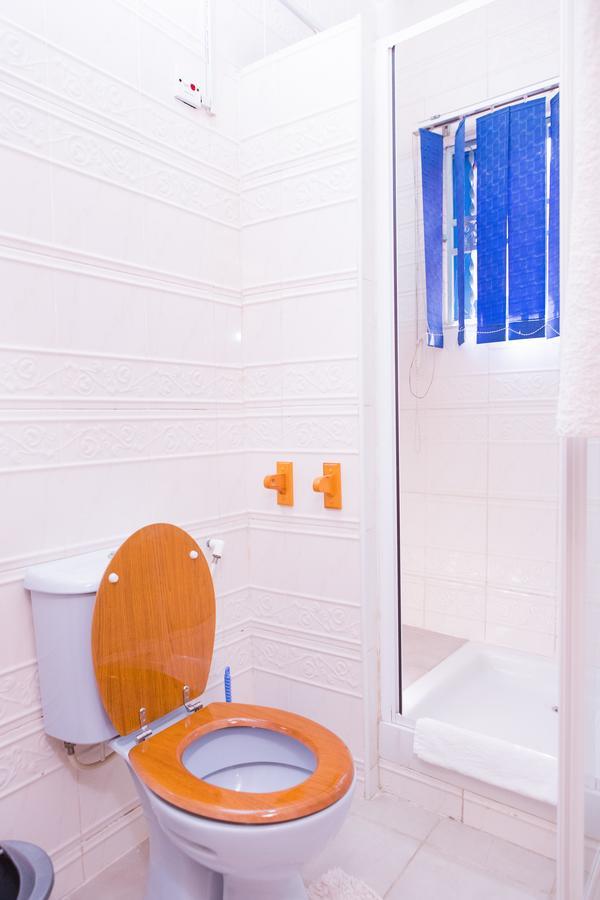 Maxwell Court Apartments Accra Ngoại thất bức ảnh