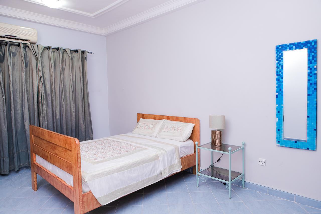 Maxwell Court Apartments Accra Ngoại thất bức ảnh