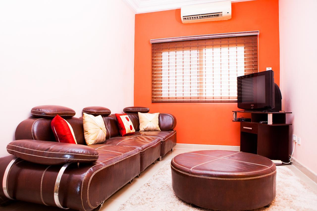 Maxwell Court Apartments Accra Ngoại thất bức ảnh
