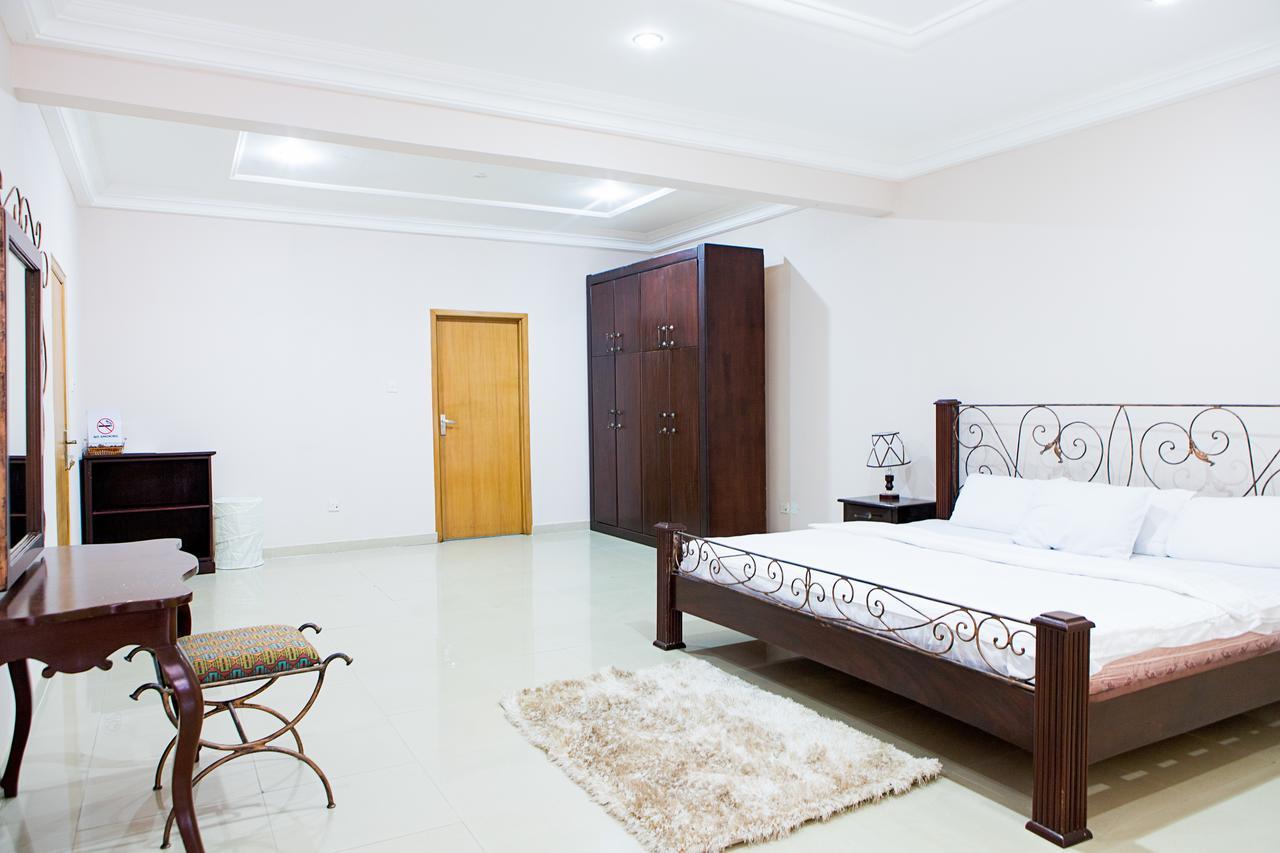 Maxwell Court Apartments Accra Ngoại thất bức ảnh