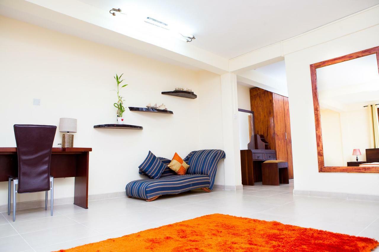 Maxwell Court Apartments Accra Ngoại thất bức ảnh
